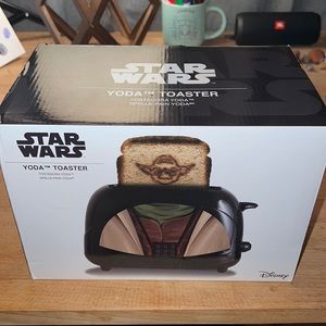 Star Wars yoga toaster from Disney.